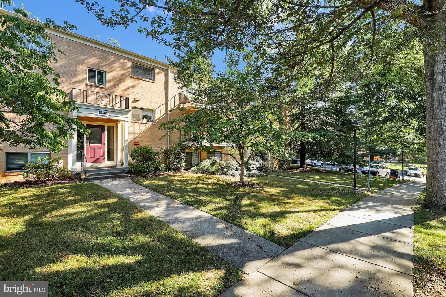 10661 Montrose Avenue #202 photo 18