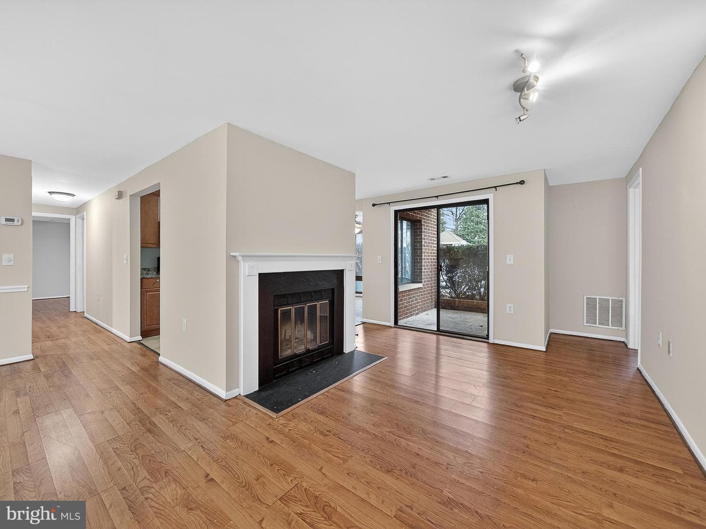 13257 Wonderland Way #1-101 photo 5