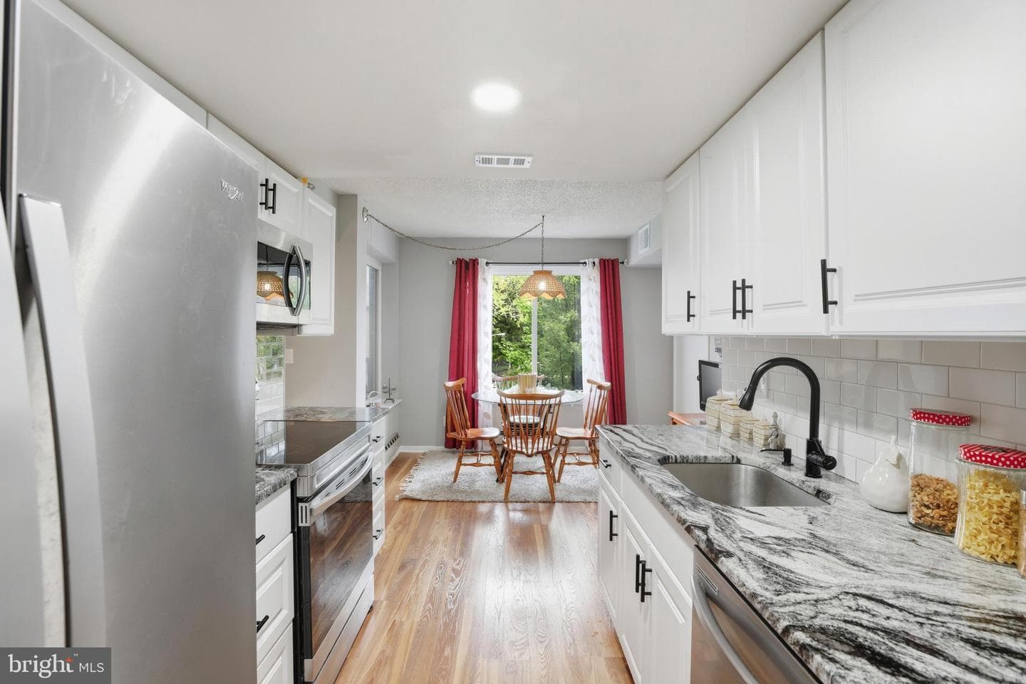 15300 Beaverbrook Court #88-2e photo 6
