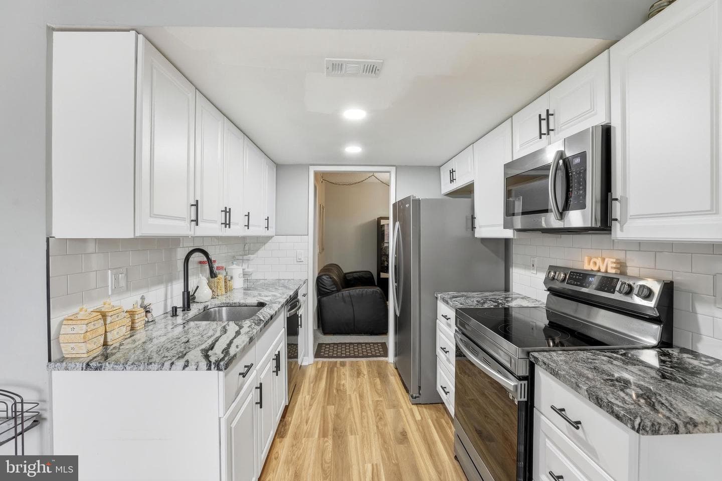 15300 Beaverbrook Court #88-2e photo 7