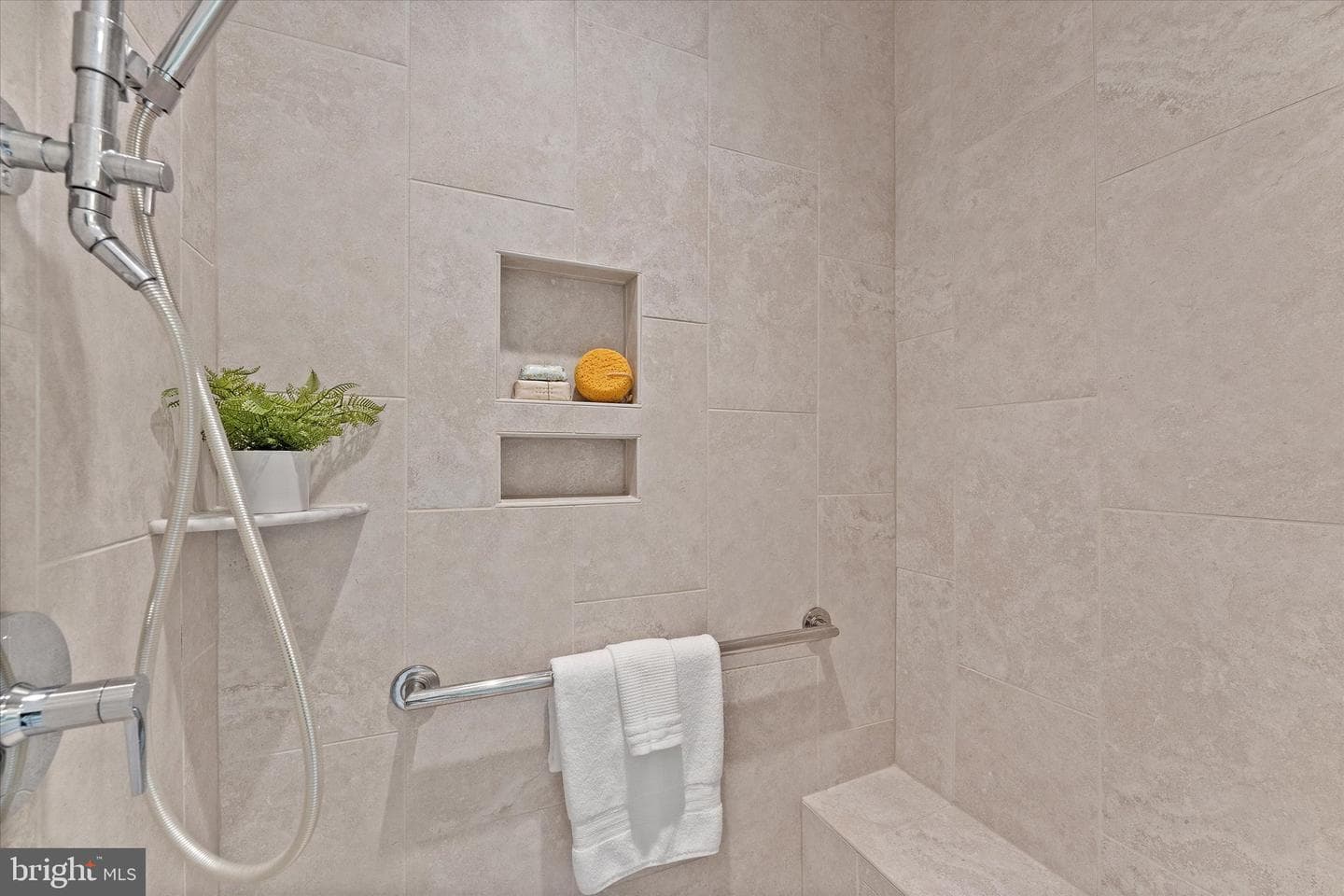11300 Emerald Park Road photo 25