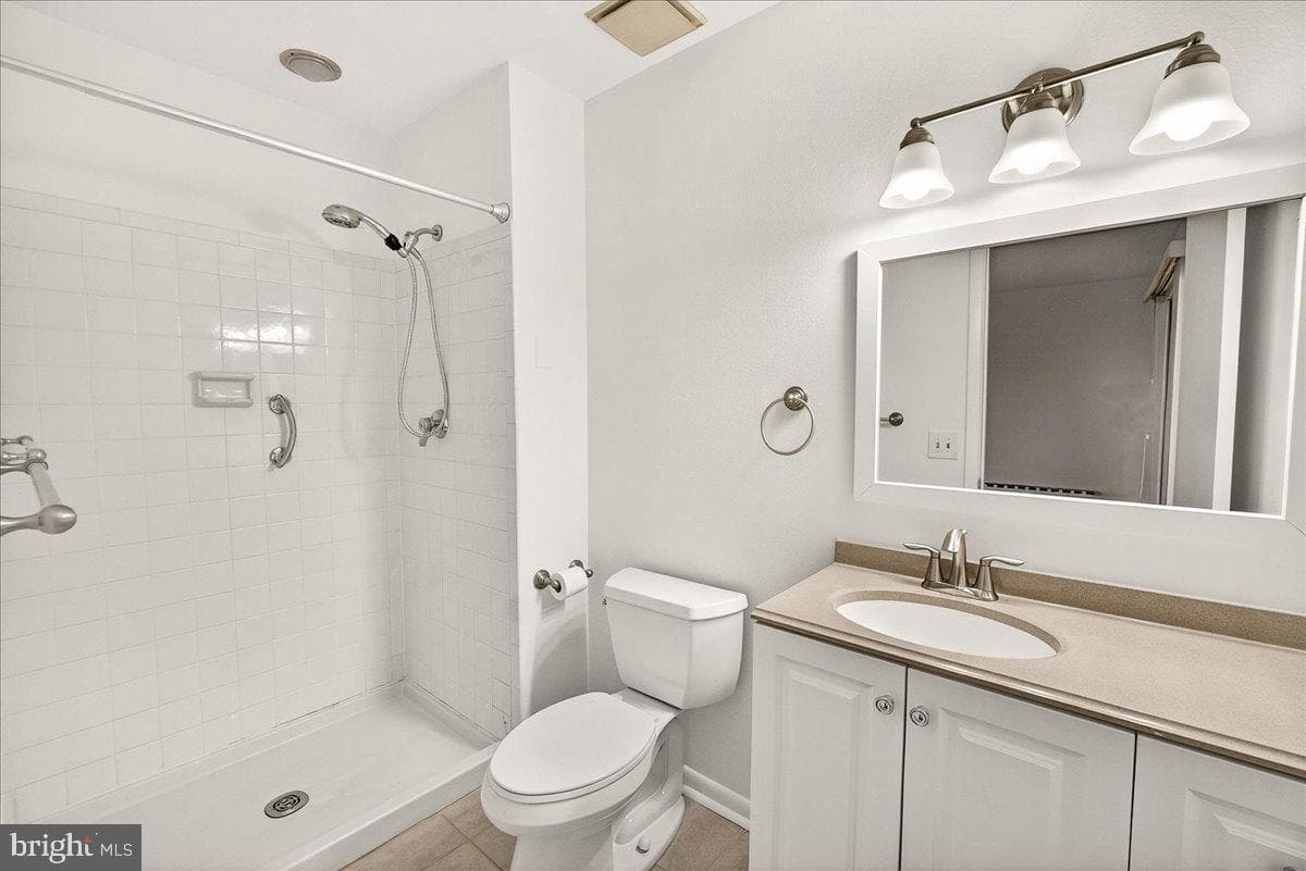 9 Fitzhugh Court #71-B photo 20
