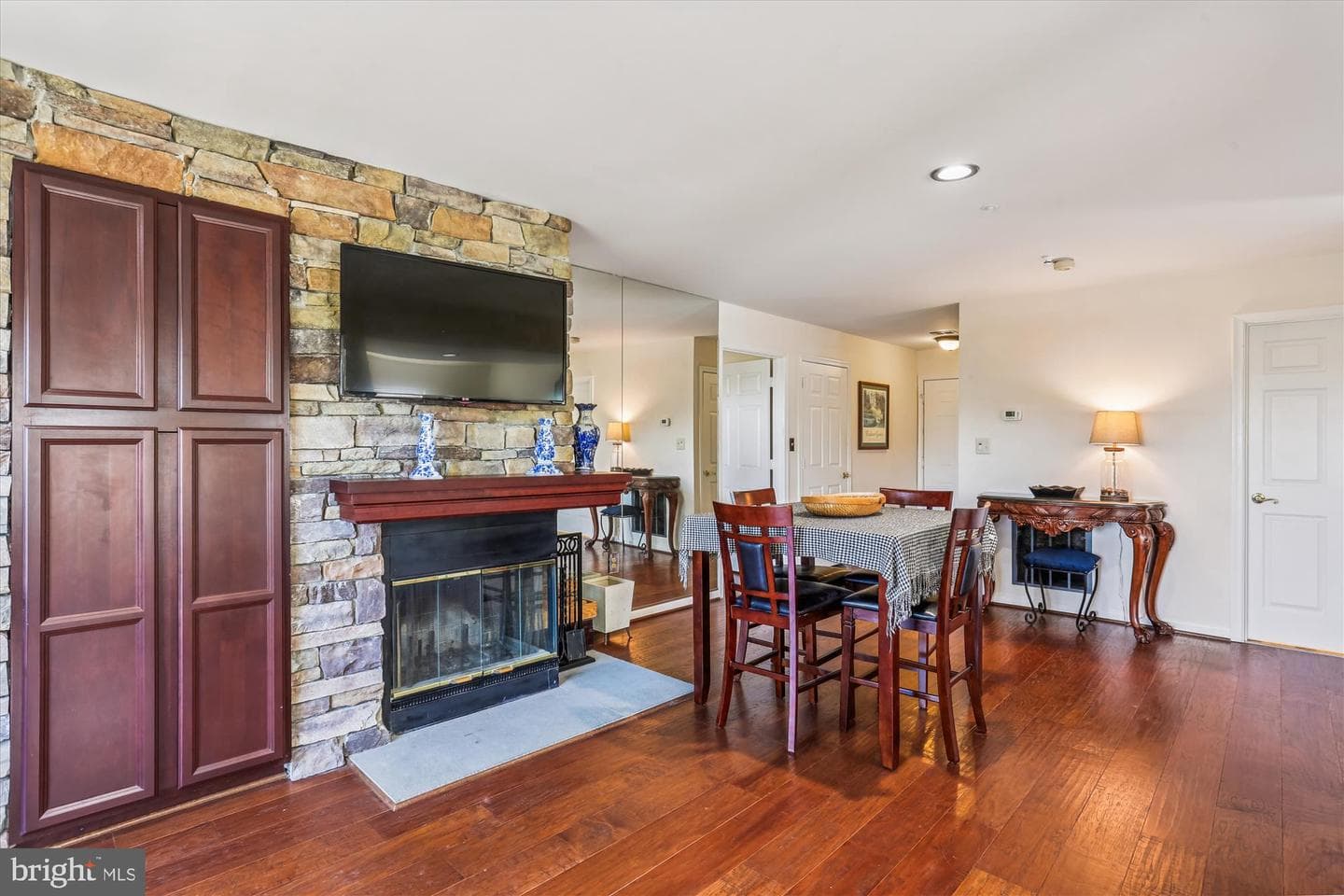 302 Ridgepoint Place #16 photo 4