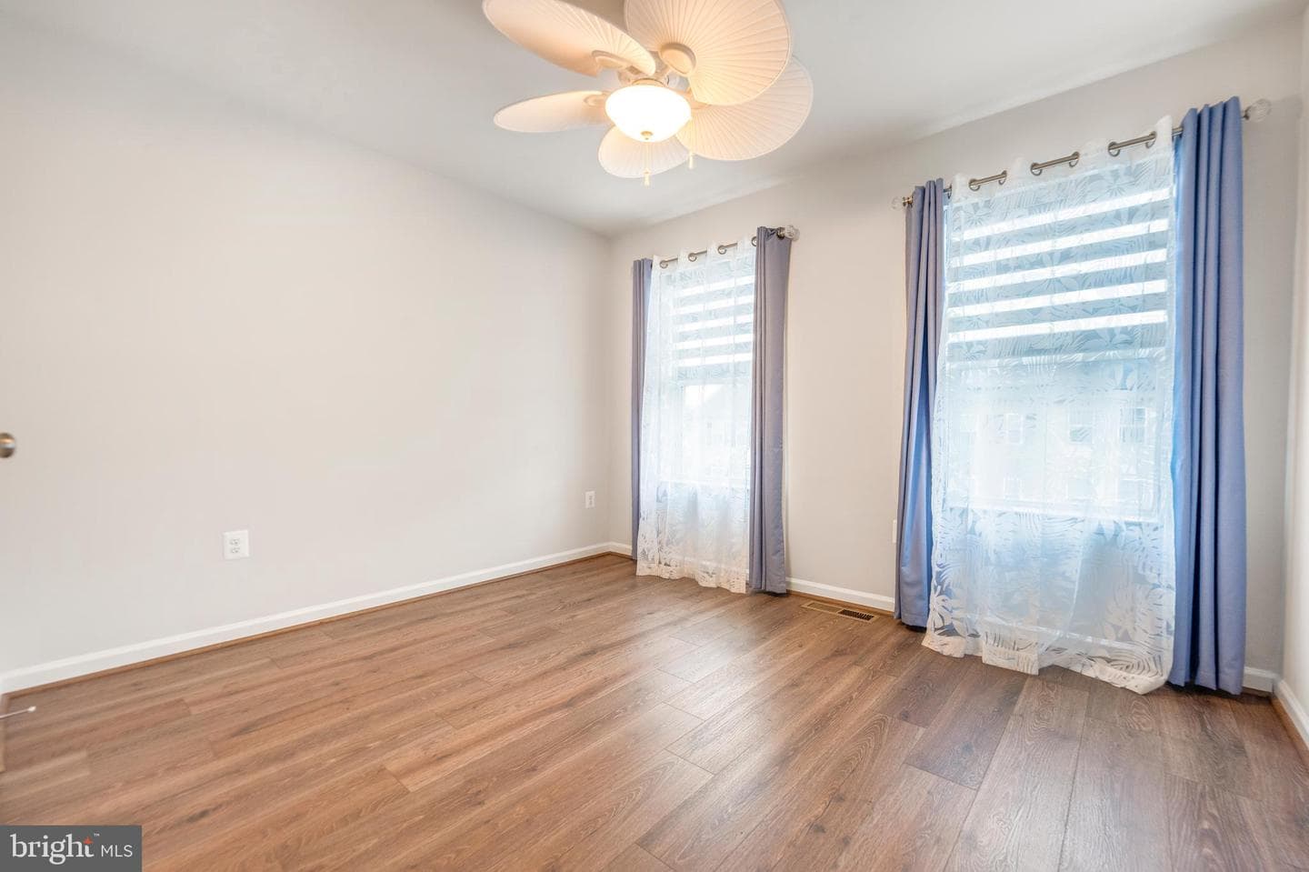 3510 Landing Way photo 32