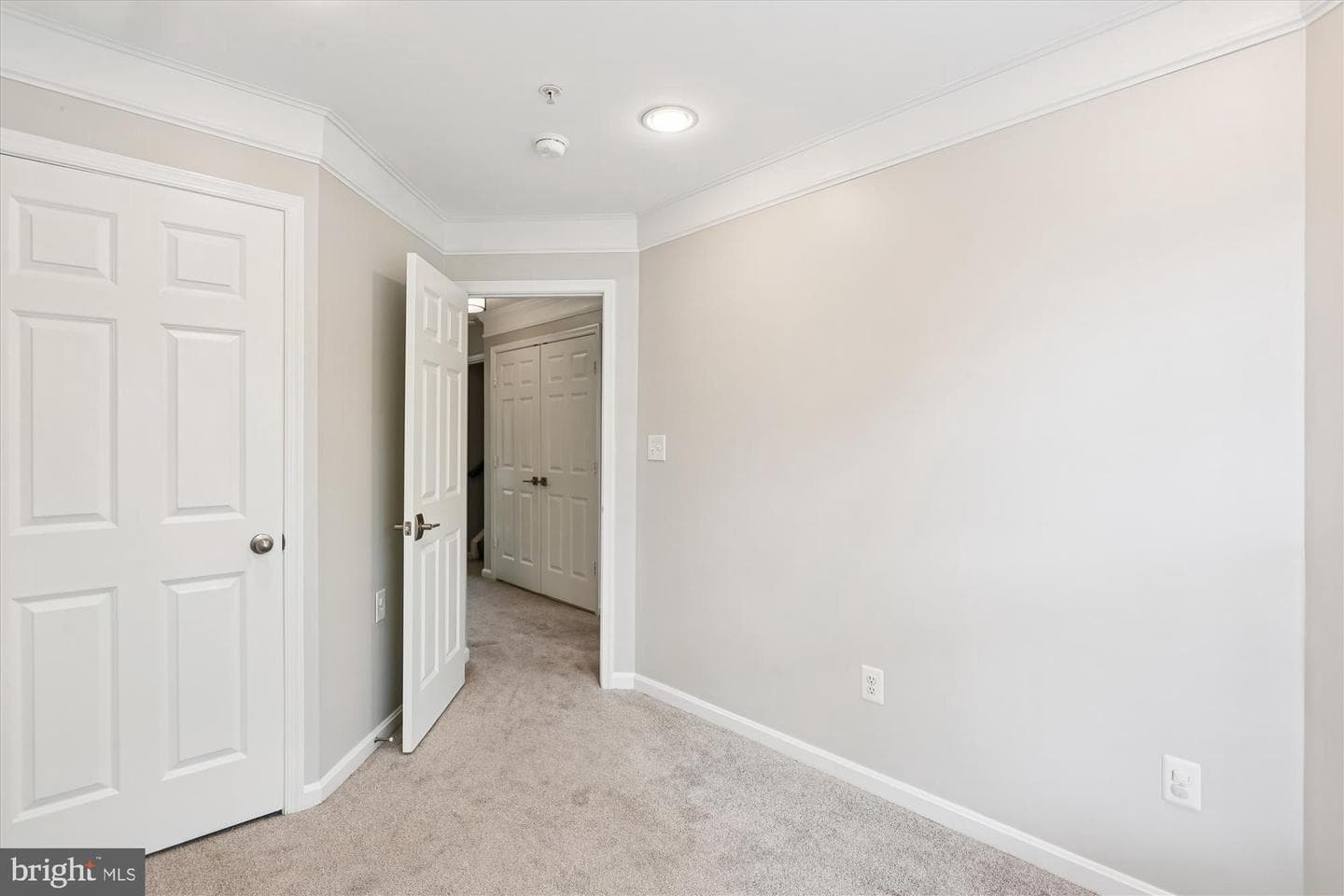 655 Gatestone Square Street photo 23