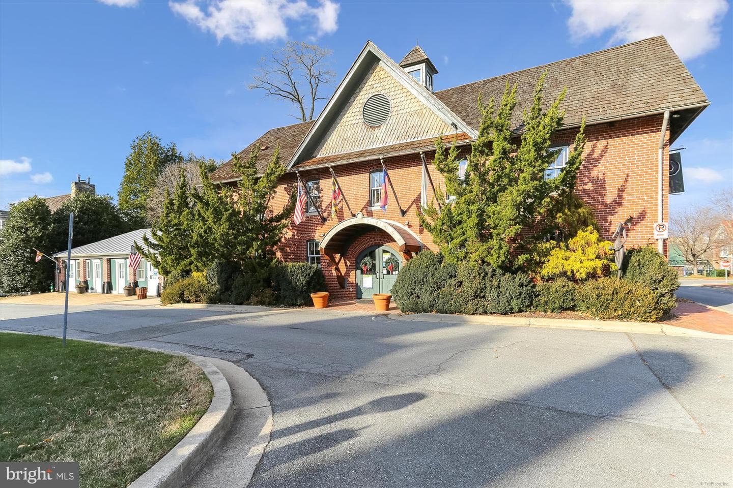 655 Gatestone Square Street photo 40