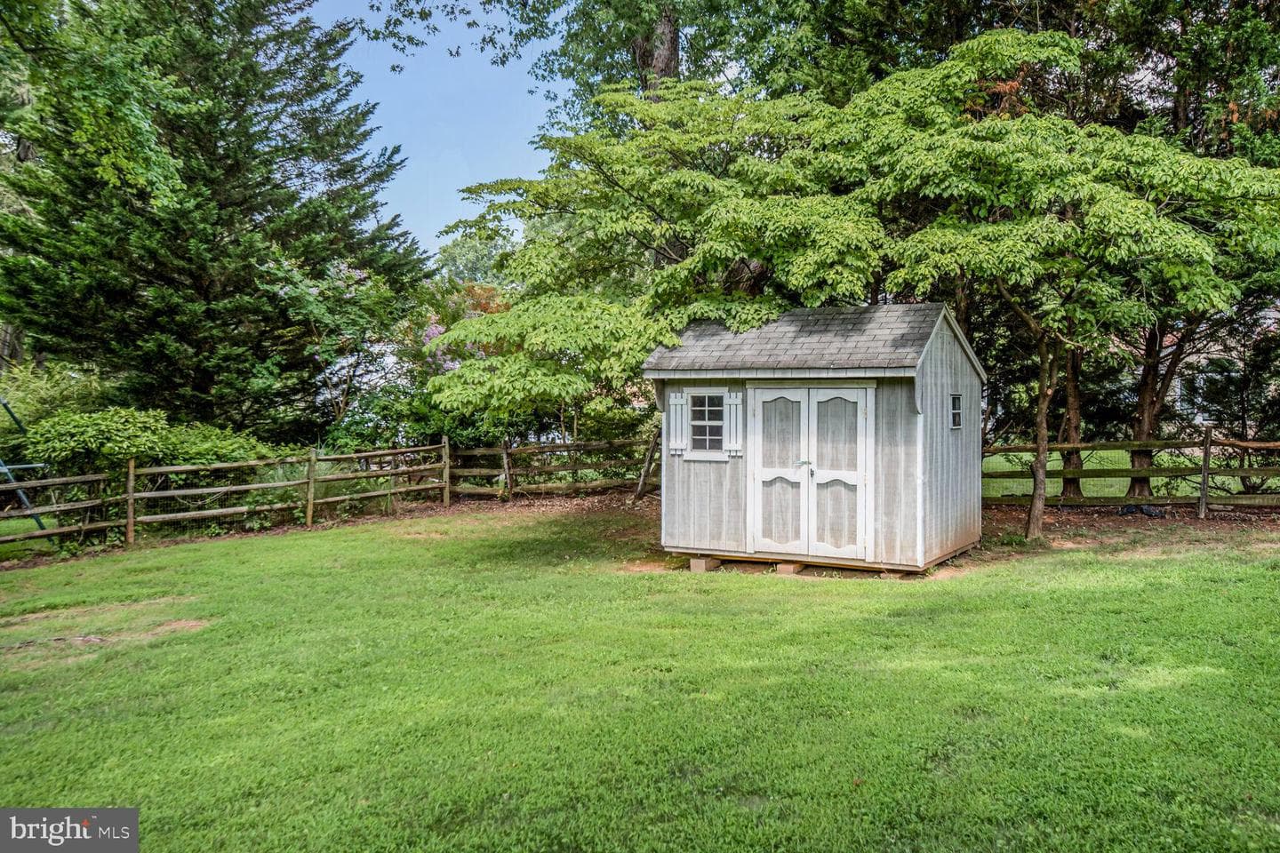 11733 Ambleside Drive photo 29