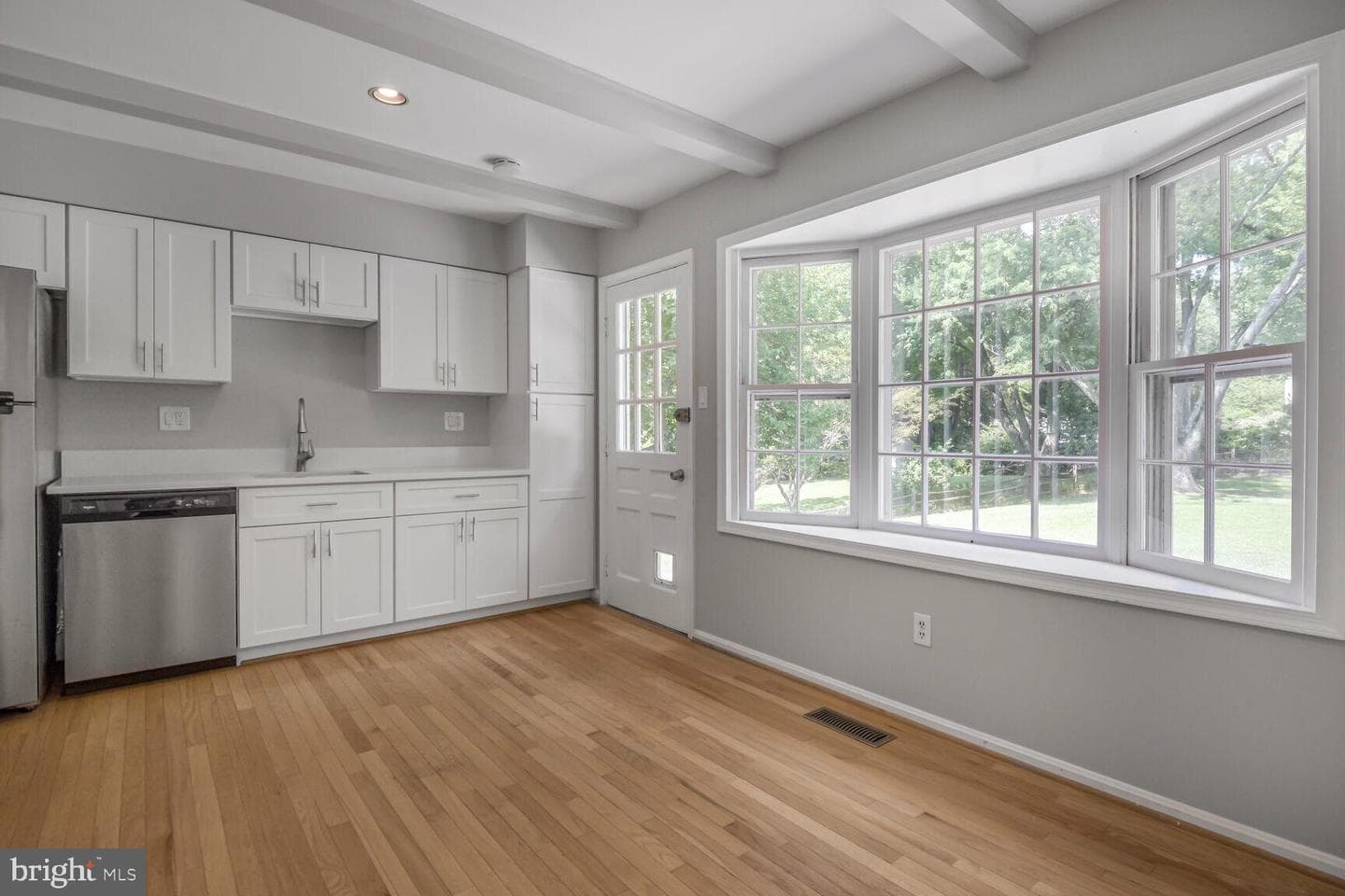 11733 Ambleside Drive photo 9