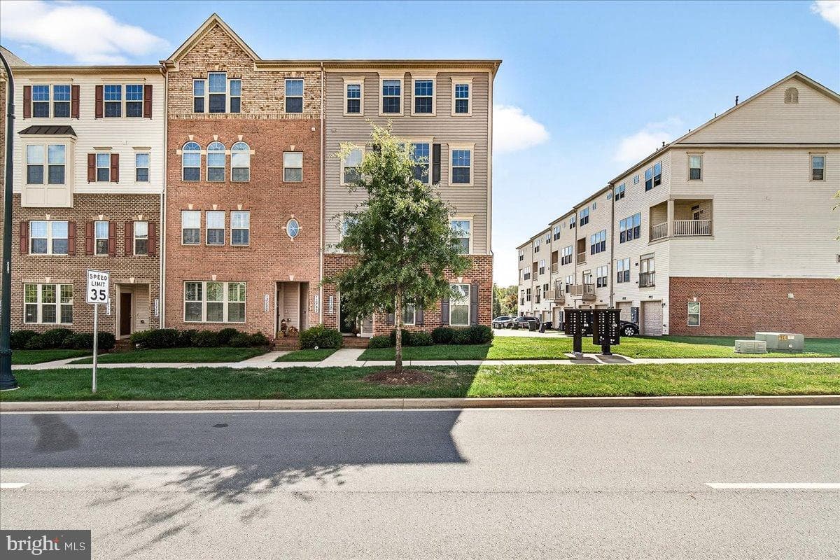 13786 Little Seneca Parkway #410p photo 2