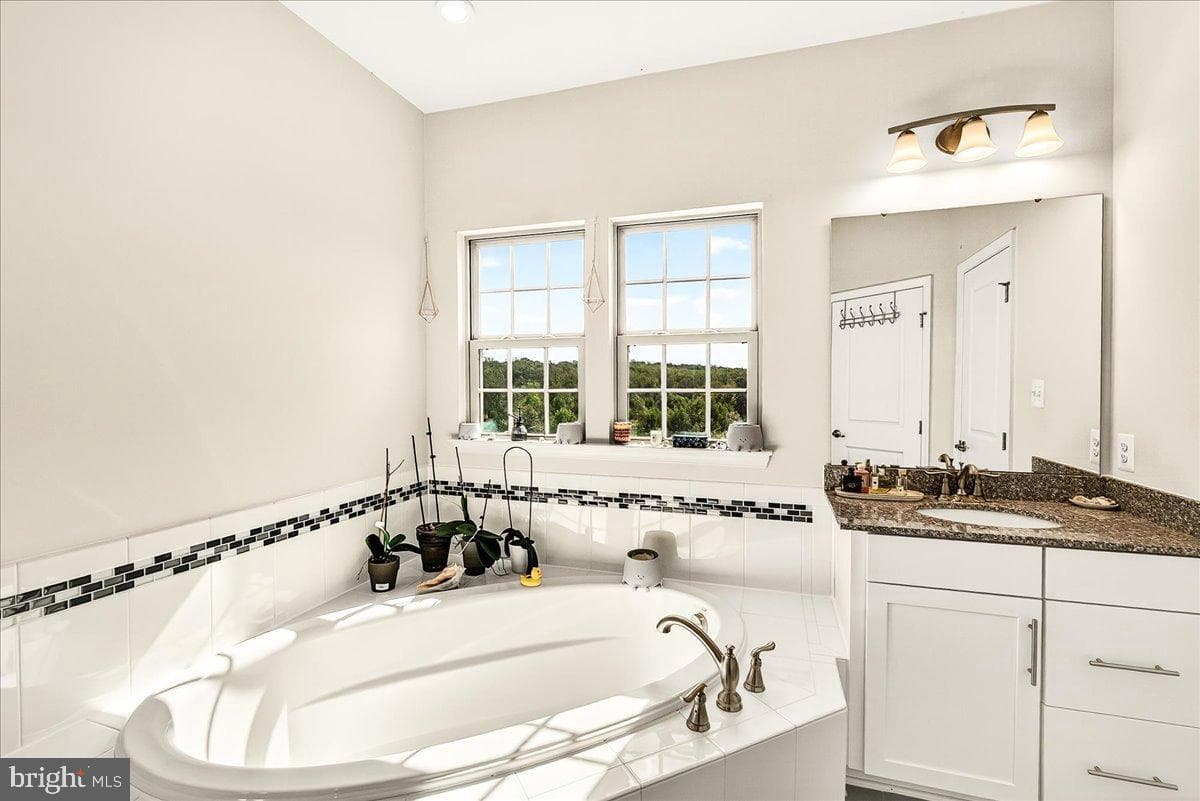 13786 Little Seneca Parkway #410p photo 25