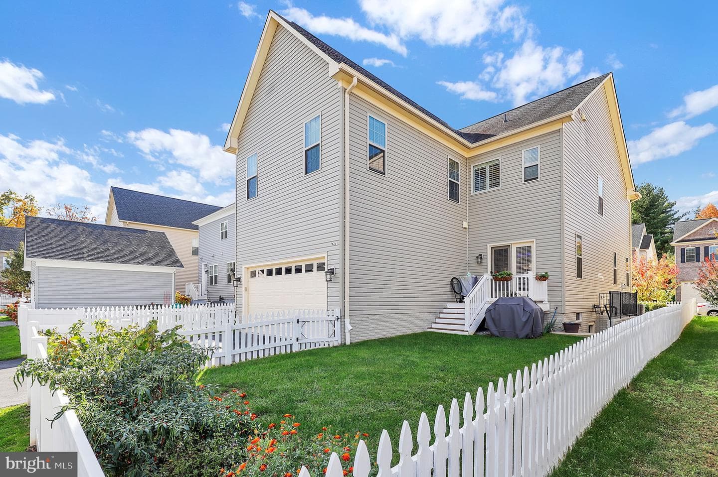 22104 Winding Woods Way photo 32