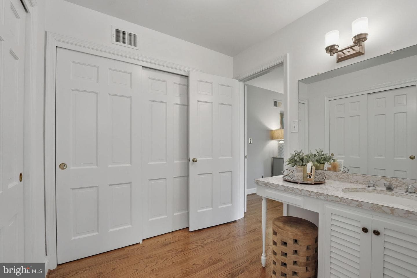 7918 Bradley Boulevard photo 28