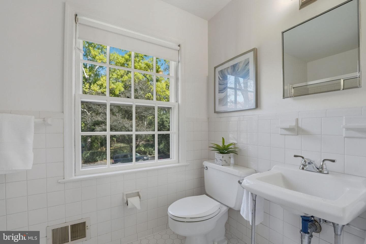 7918 Bradley Boulevard photo 30