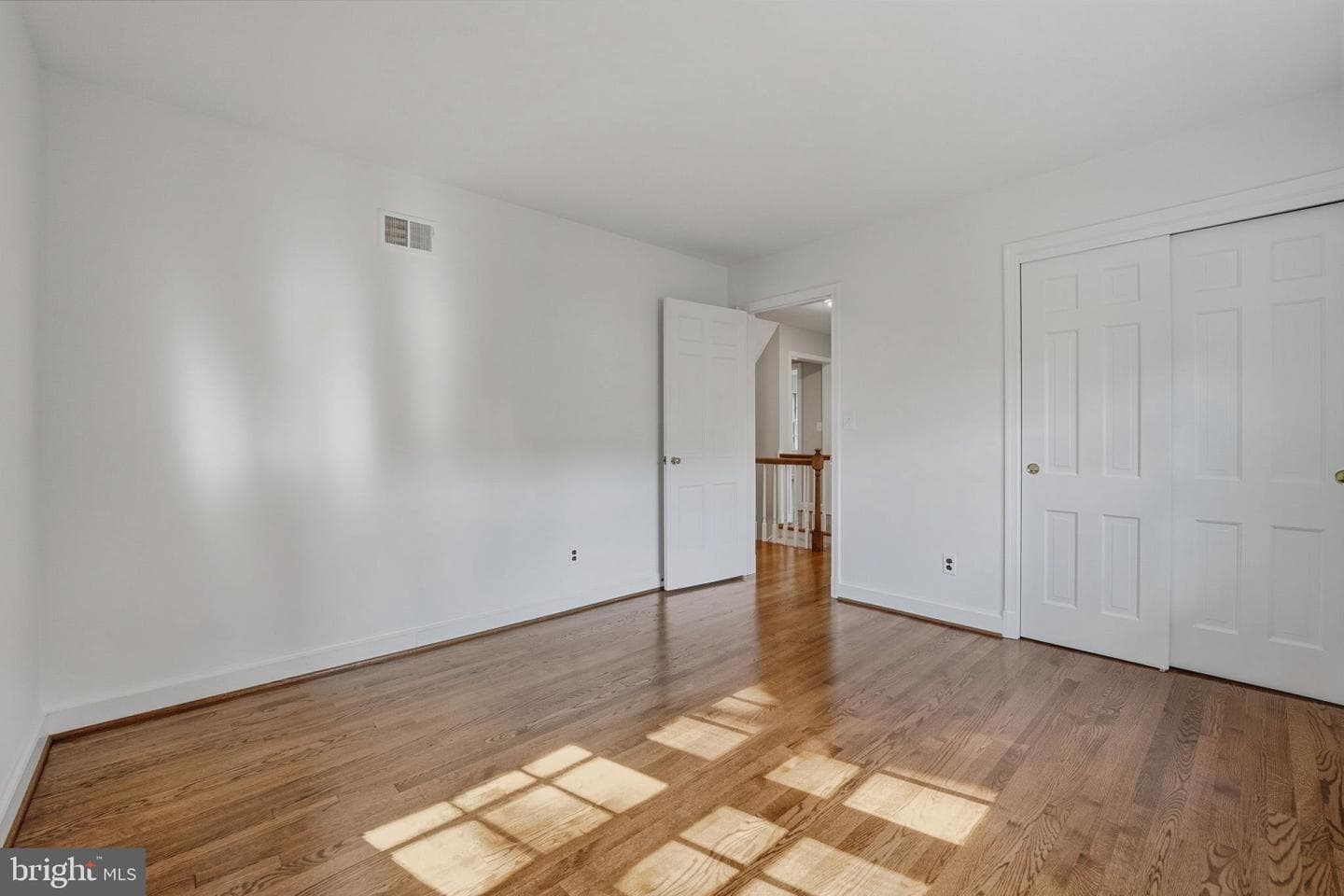 7918 Bradley Boulevard photo 34
