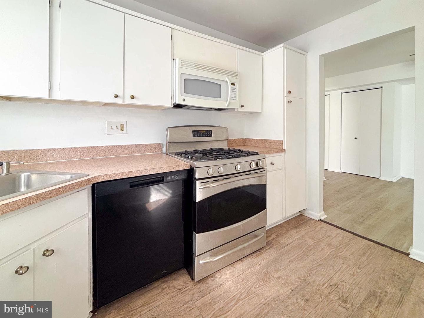 11402 Cherry Hill Road #103 photo 8