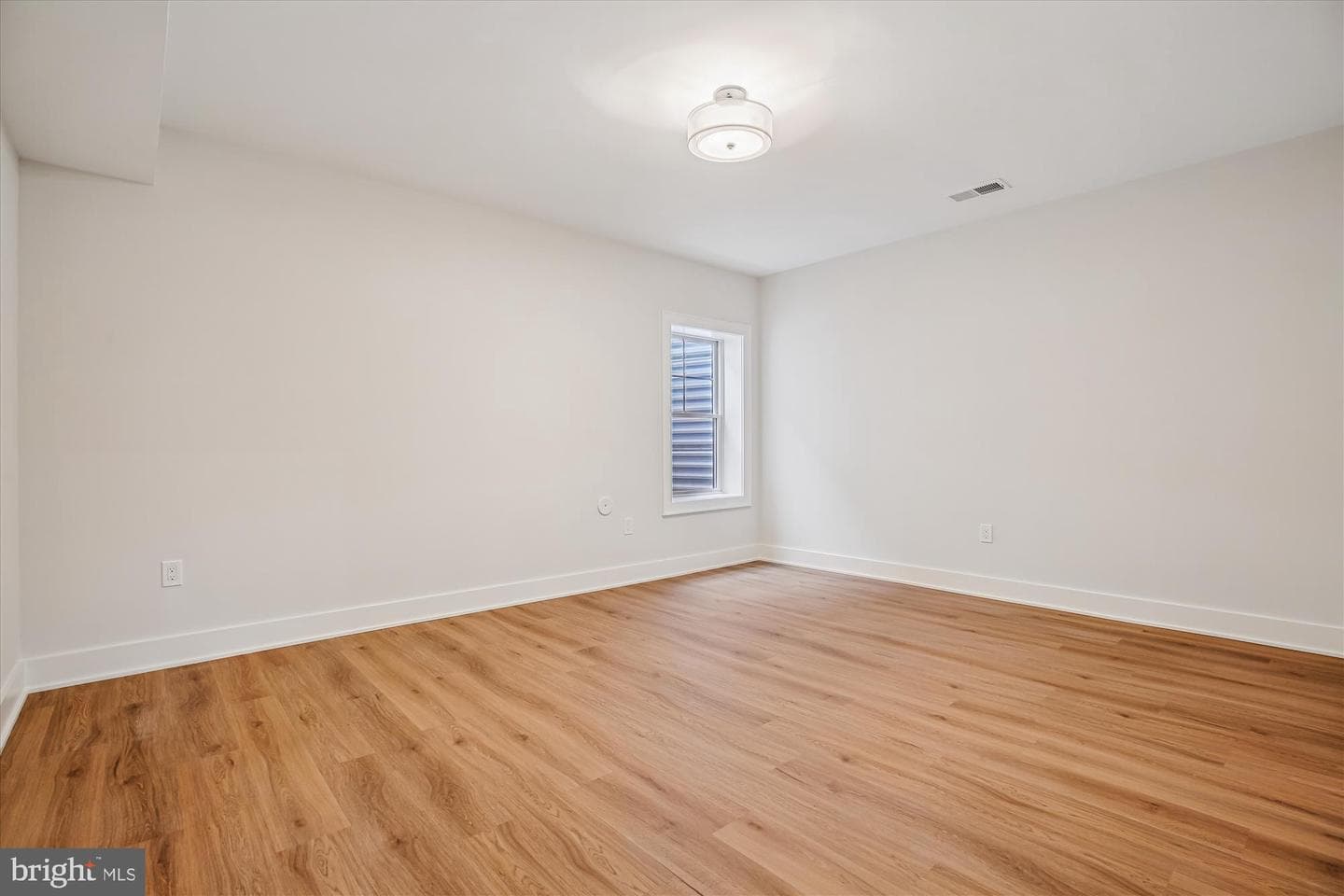 11013 Stillwater Avenue photo 58