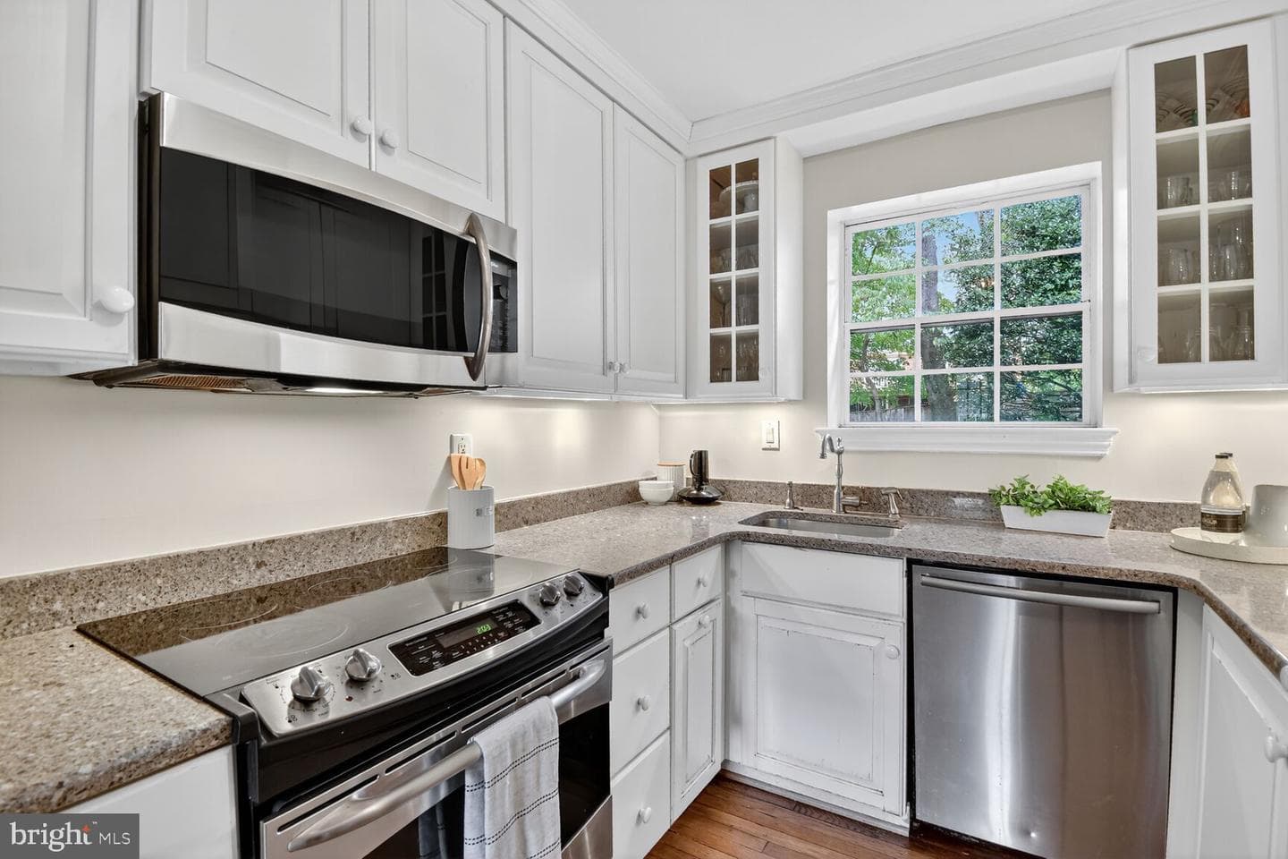 5605 Wood Way photo 10