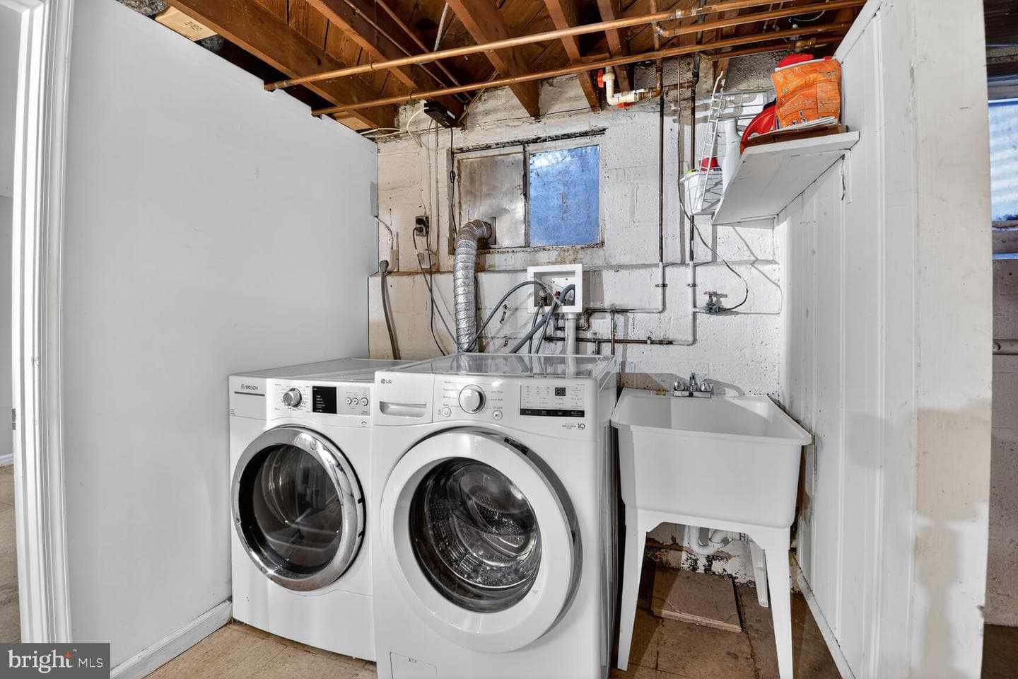 5605 Wood Way photo 24