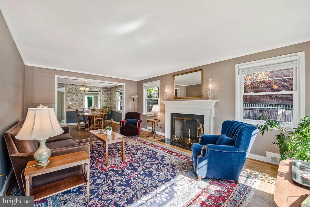 5811 Ridgefield Road photo 8