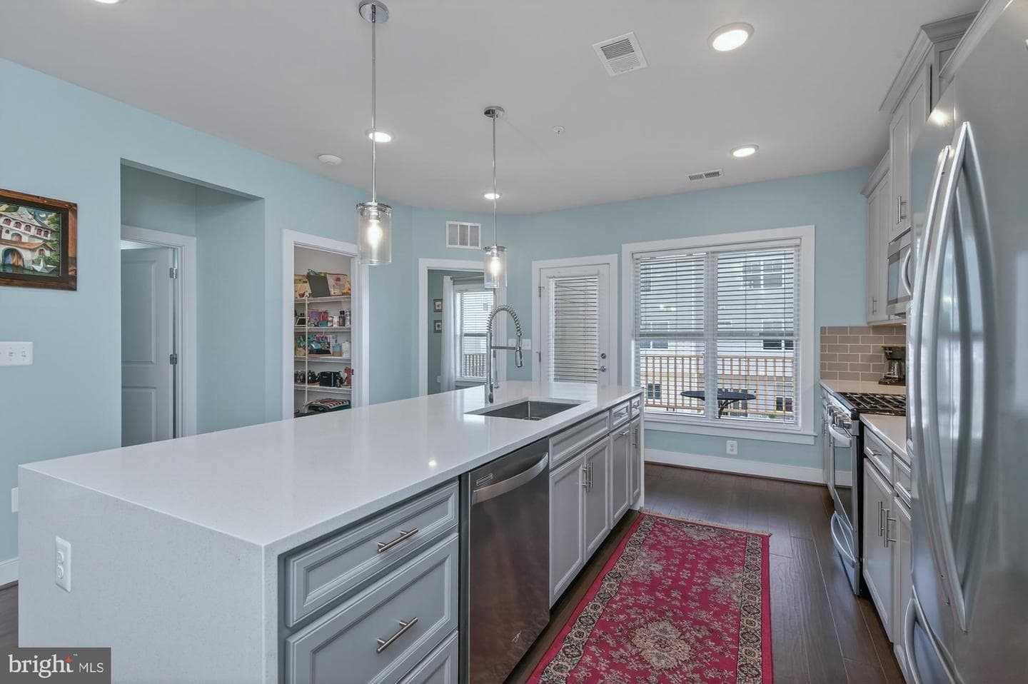 819 Rockwell Avenue #819 photo 15