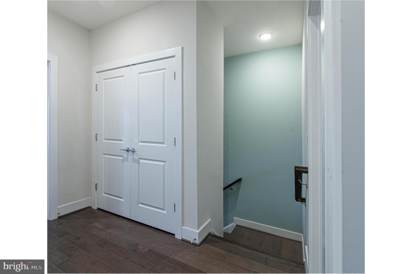 819 Rockwell Avenue #819 photo 23