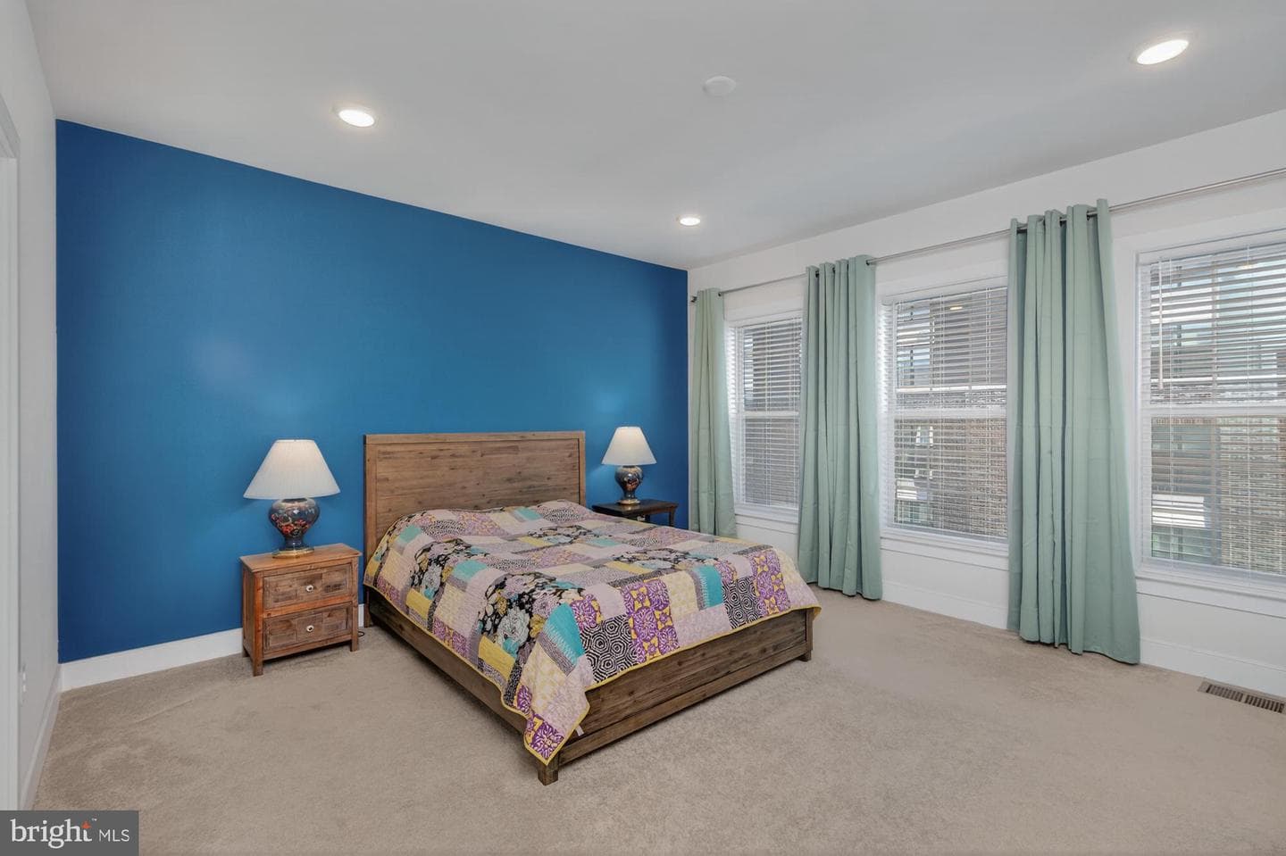 819 Rockwell Avenue #819 photo 24