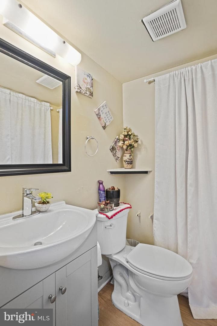 2971 Shepperton Terrace photo 12