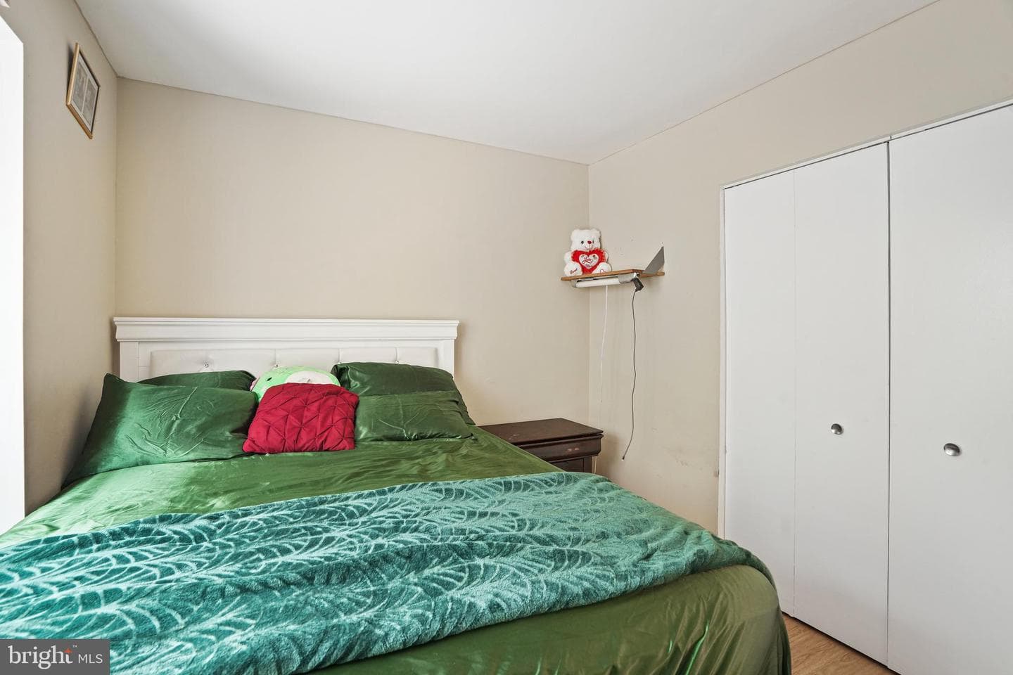 2971 Shepperton Terrace photo 17
