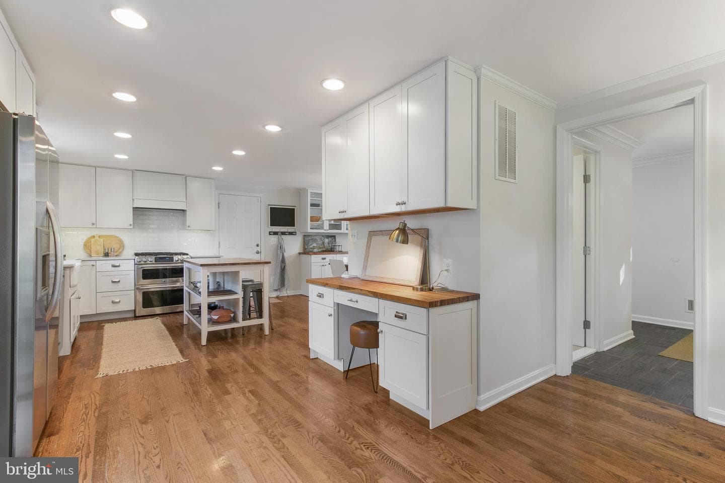 1401 Fallsmead Way photo 12
