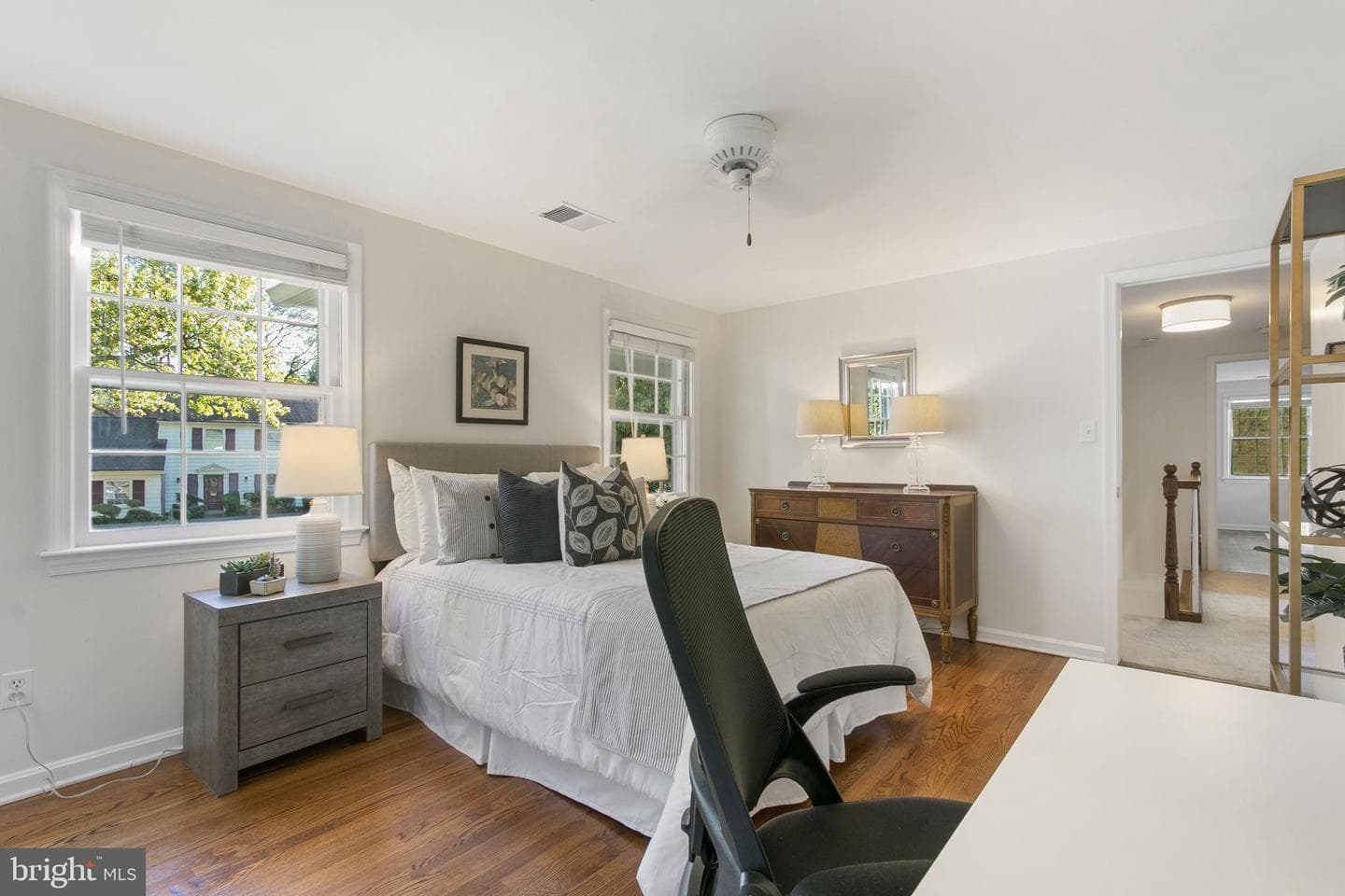 1401 Fallsmead Way photo 41