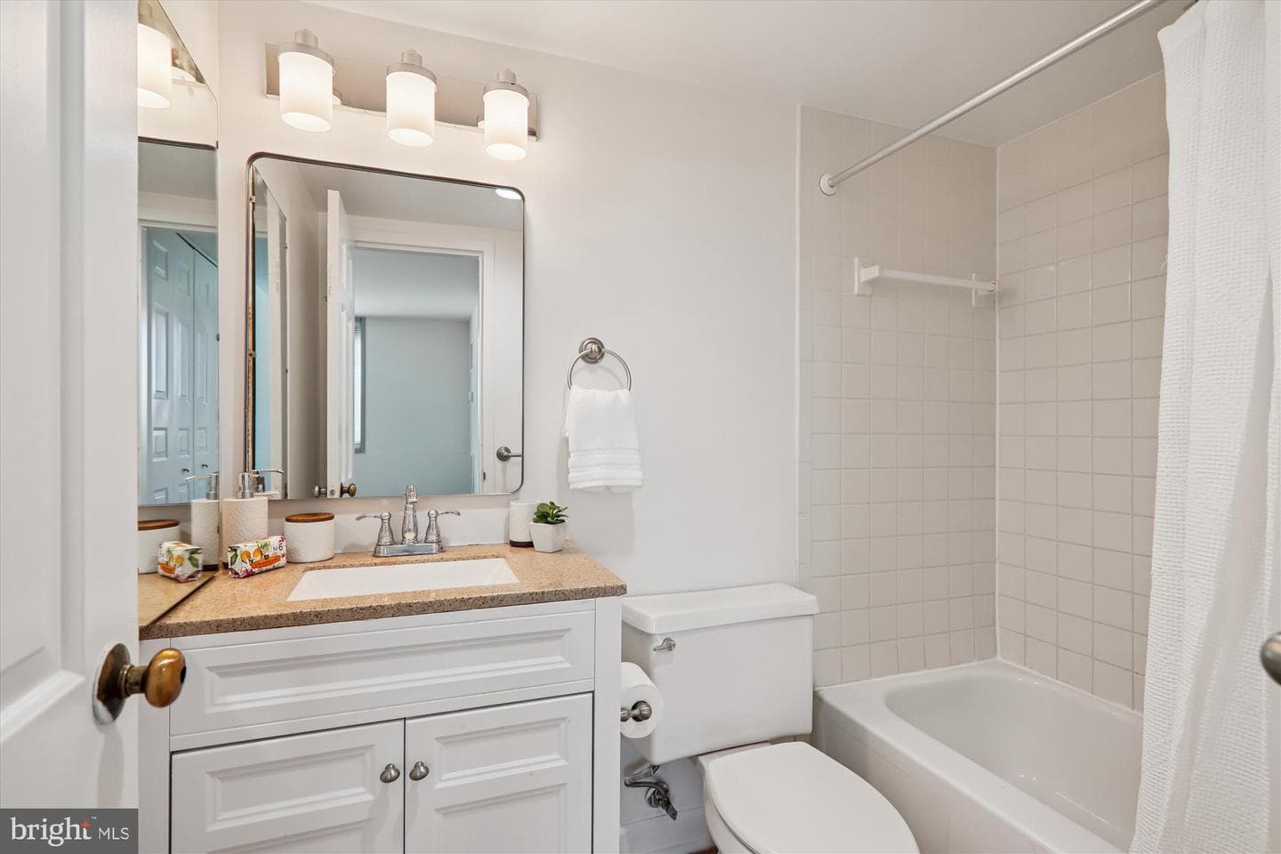 4601 N Park Avenue N #604 photo 31