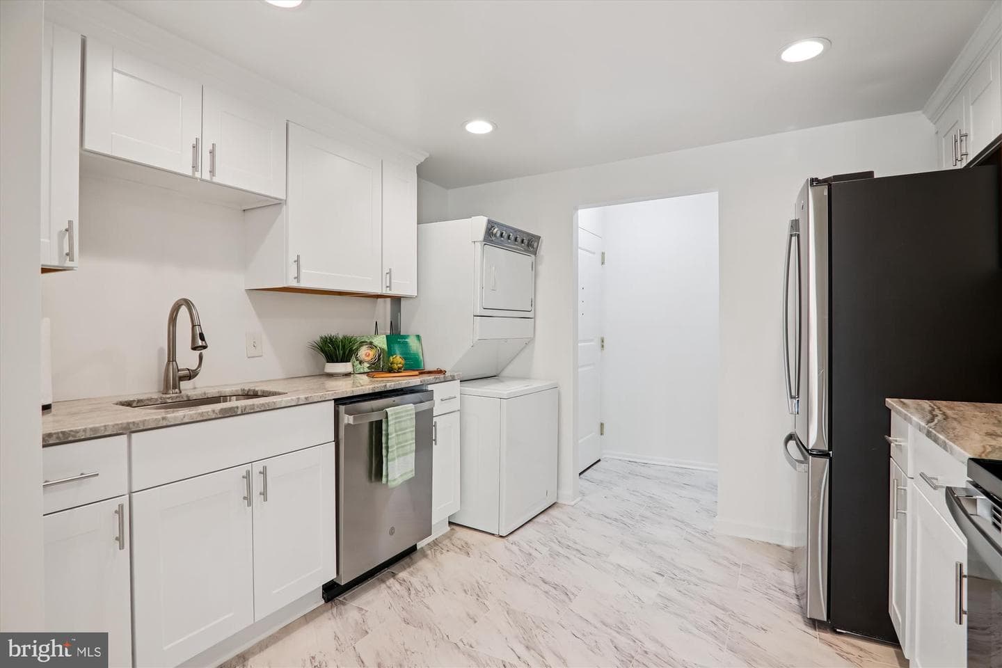 4601 N Park Avenue N #604 photo 5