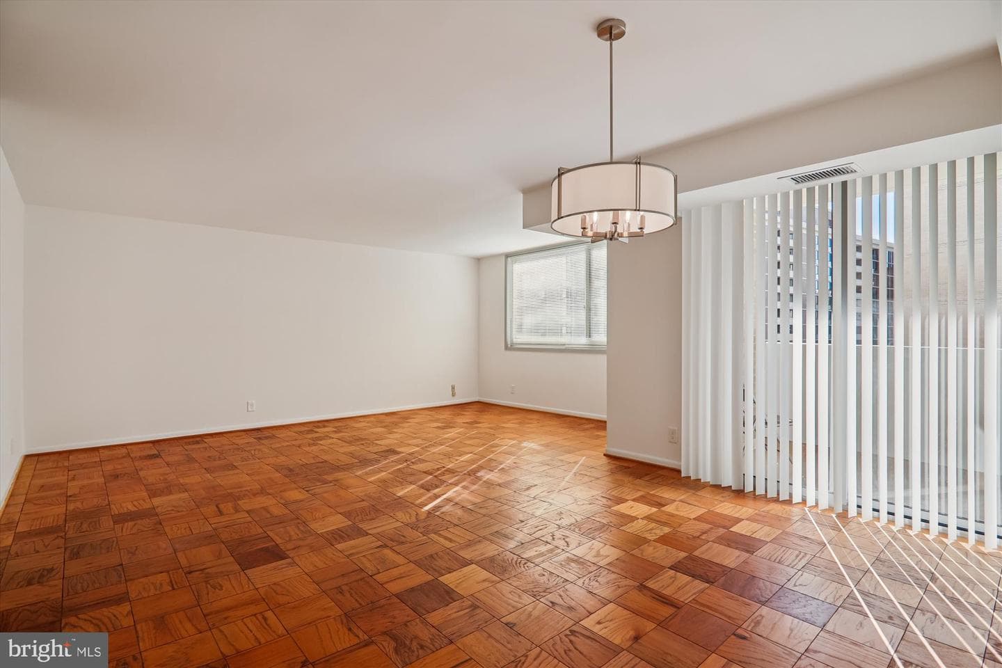 4601 N Park Avenue N #604 photo 7