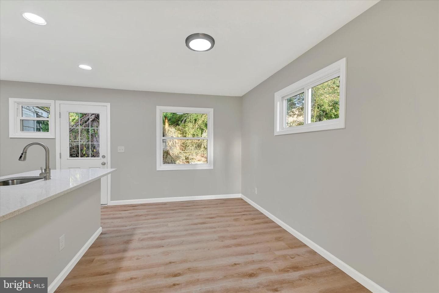 12106 Bluhill Road photo 5