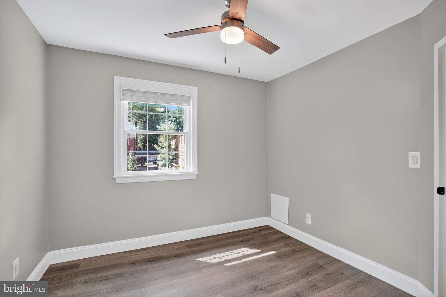 1704 E West Highway #1704 photo 17