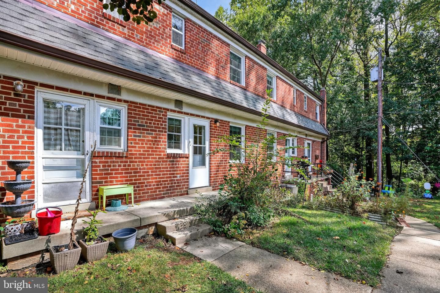 1704 E West Highway #1704 photo 28