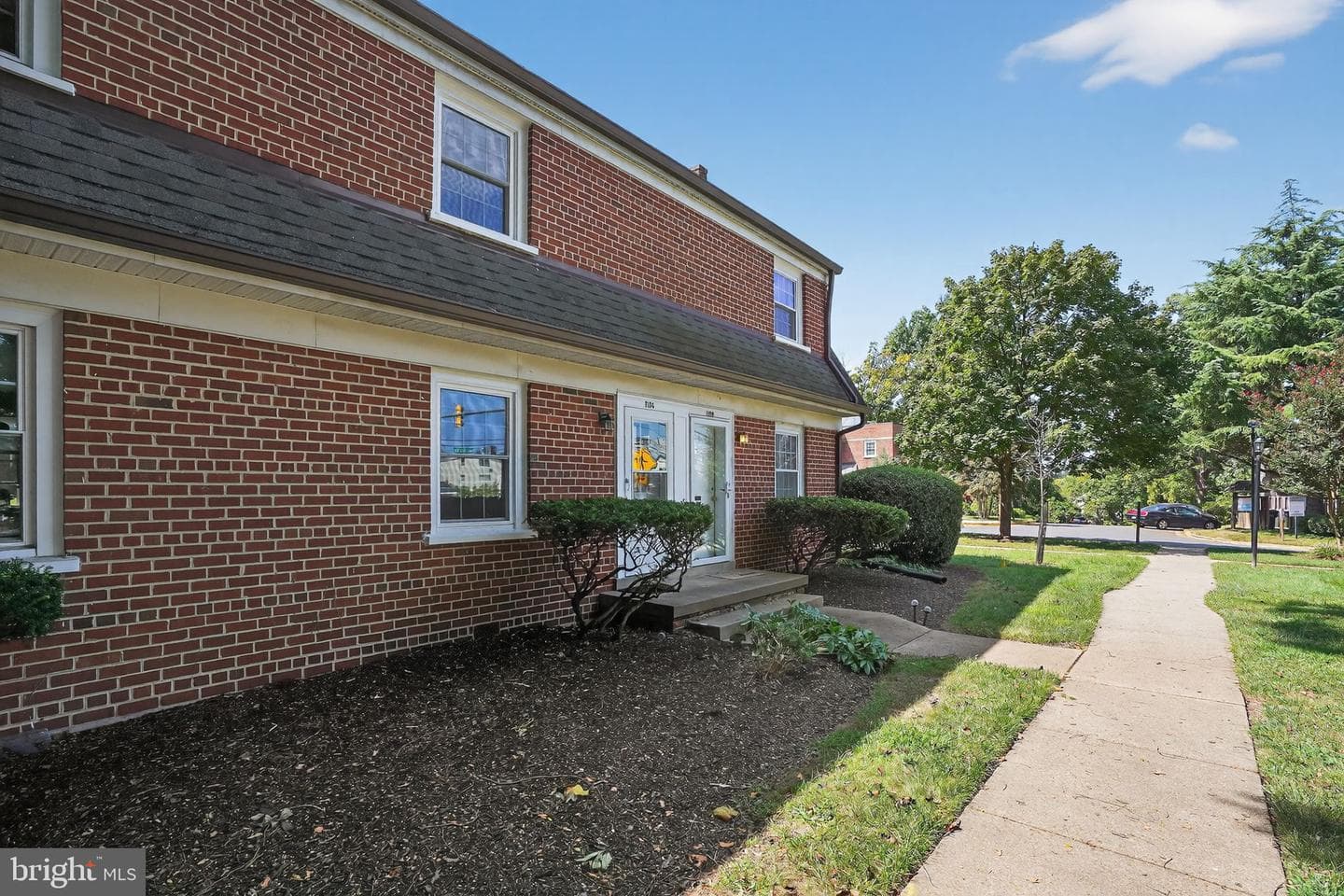 1704 E West Highway #1704 photo 3