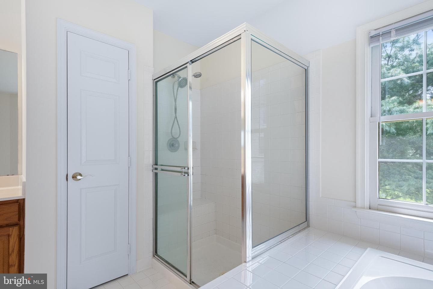 10604 Maplecrest photo 41