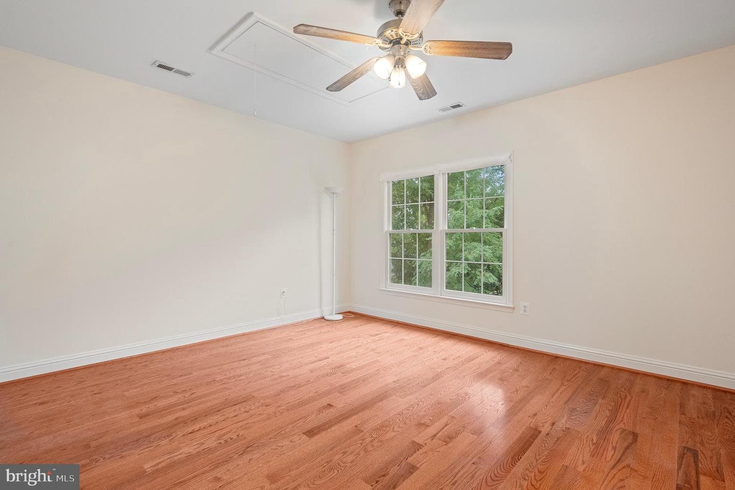 10604 Maplecrest photo 52