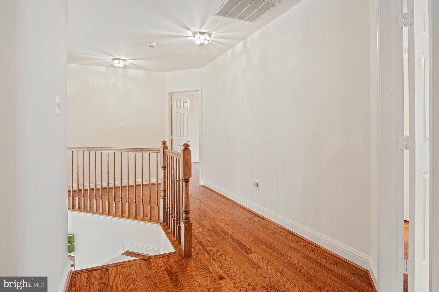 10604 Maplecrest photo 55