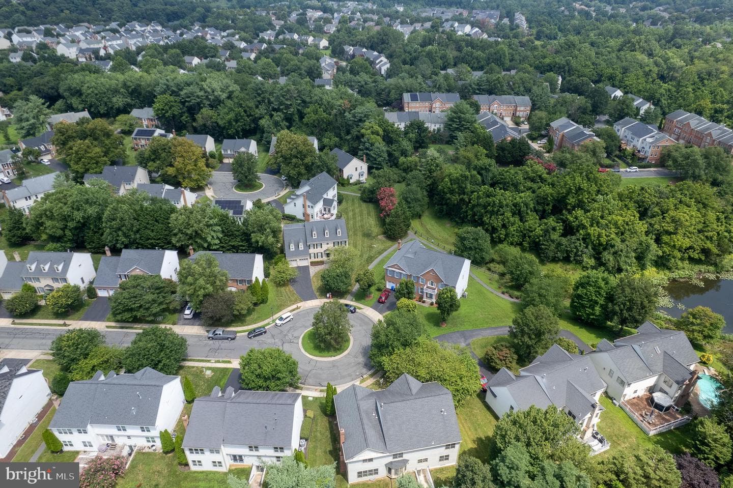 10604 Maplecrest photo 76