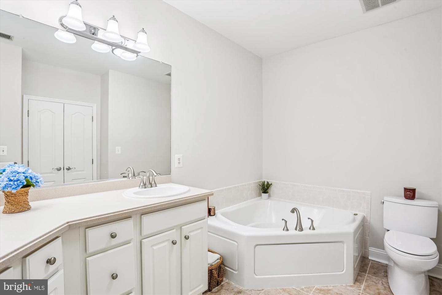 303 Redland Boulevard #102 photo 22