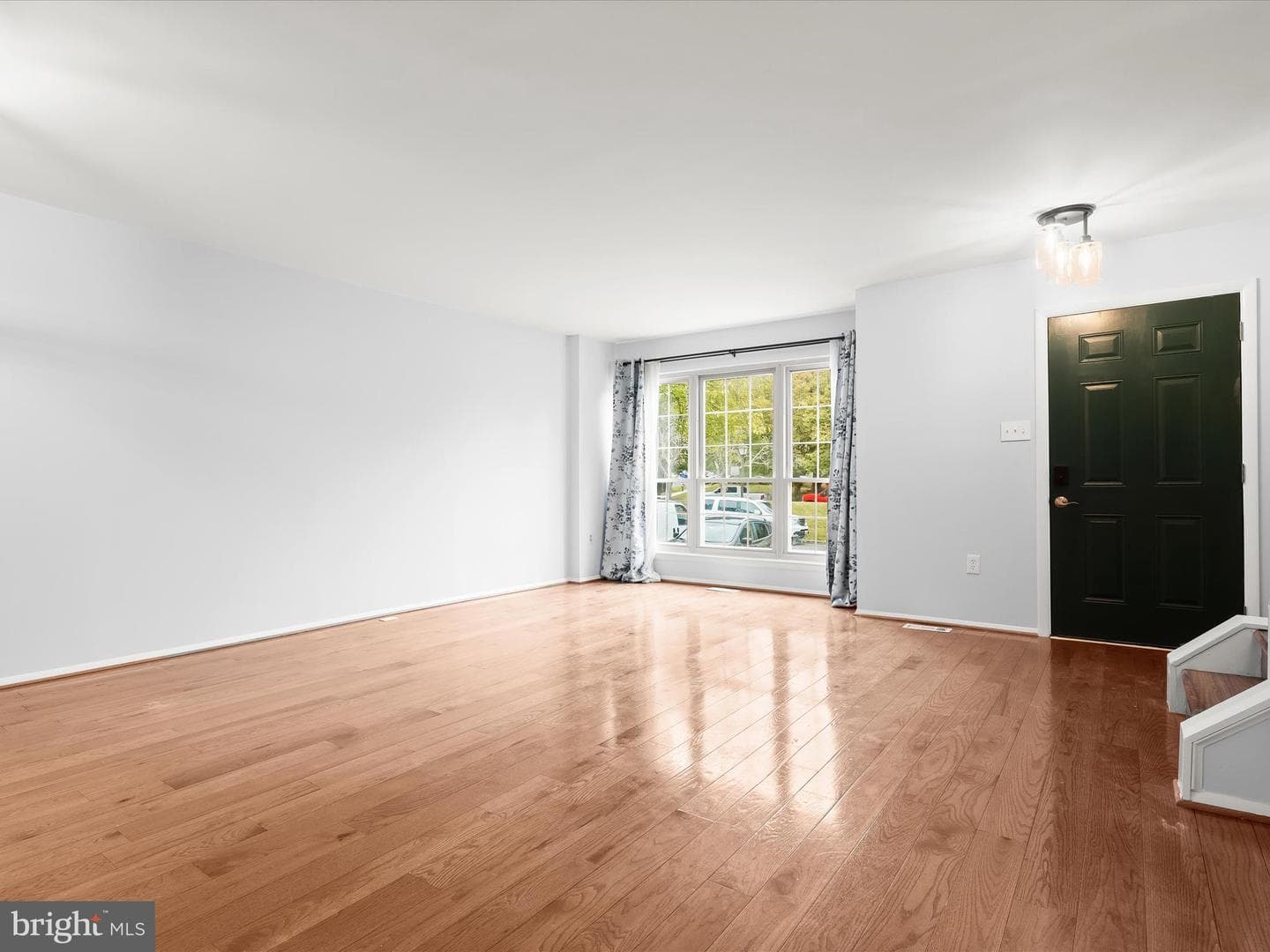 18508 Crabapple Place photo 2