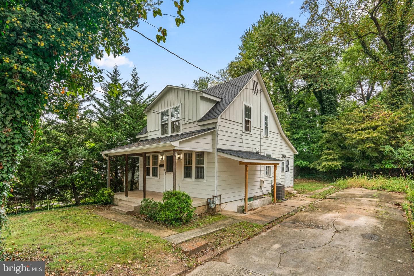 715 Anderson Avenue photo 3