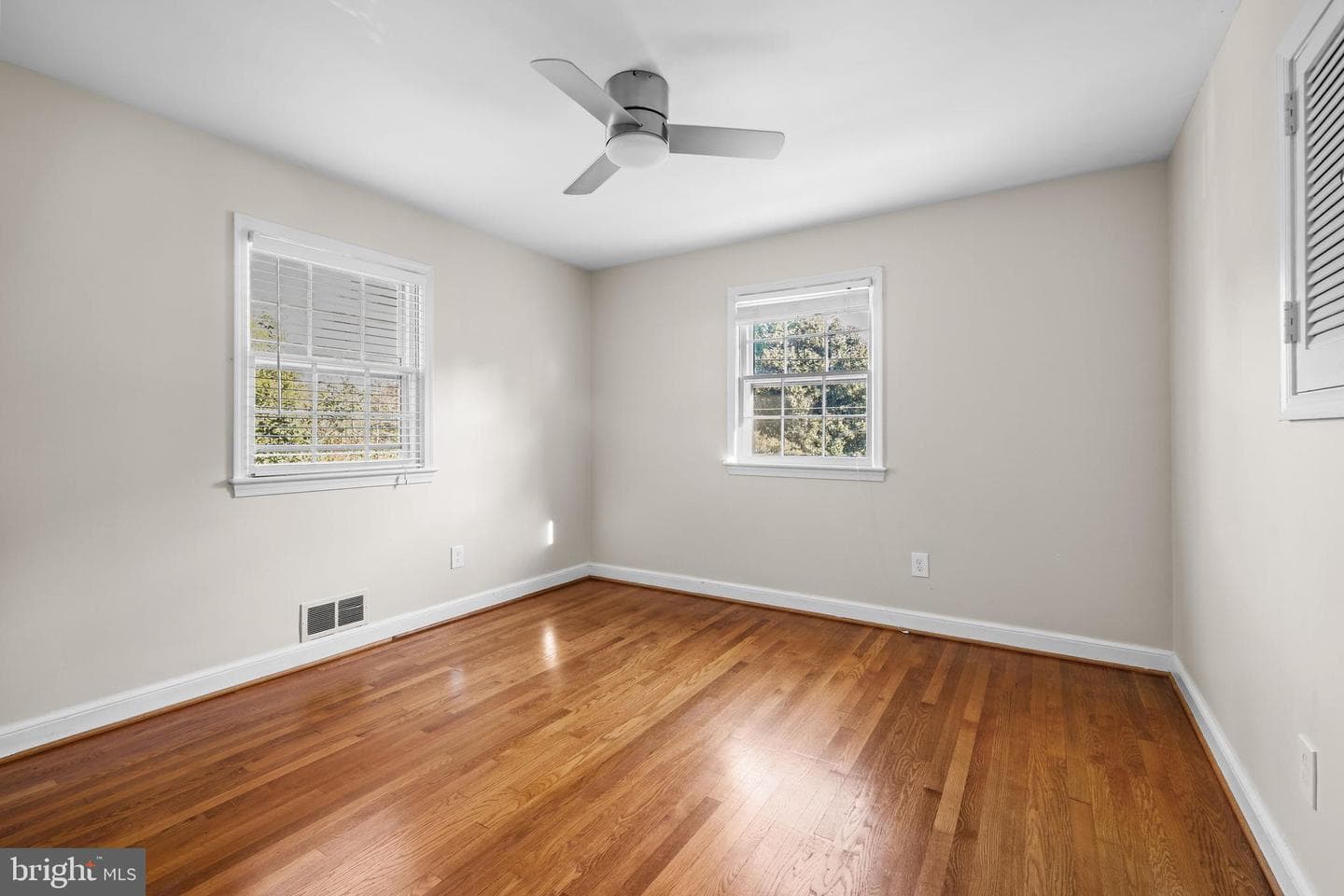 9640 Culver Street photo 28