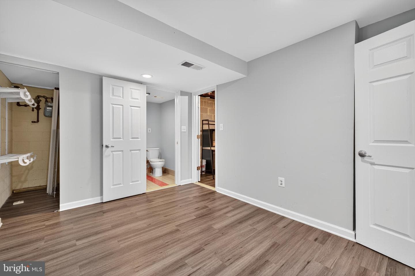 9961 Lake Landing Road photo 24