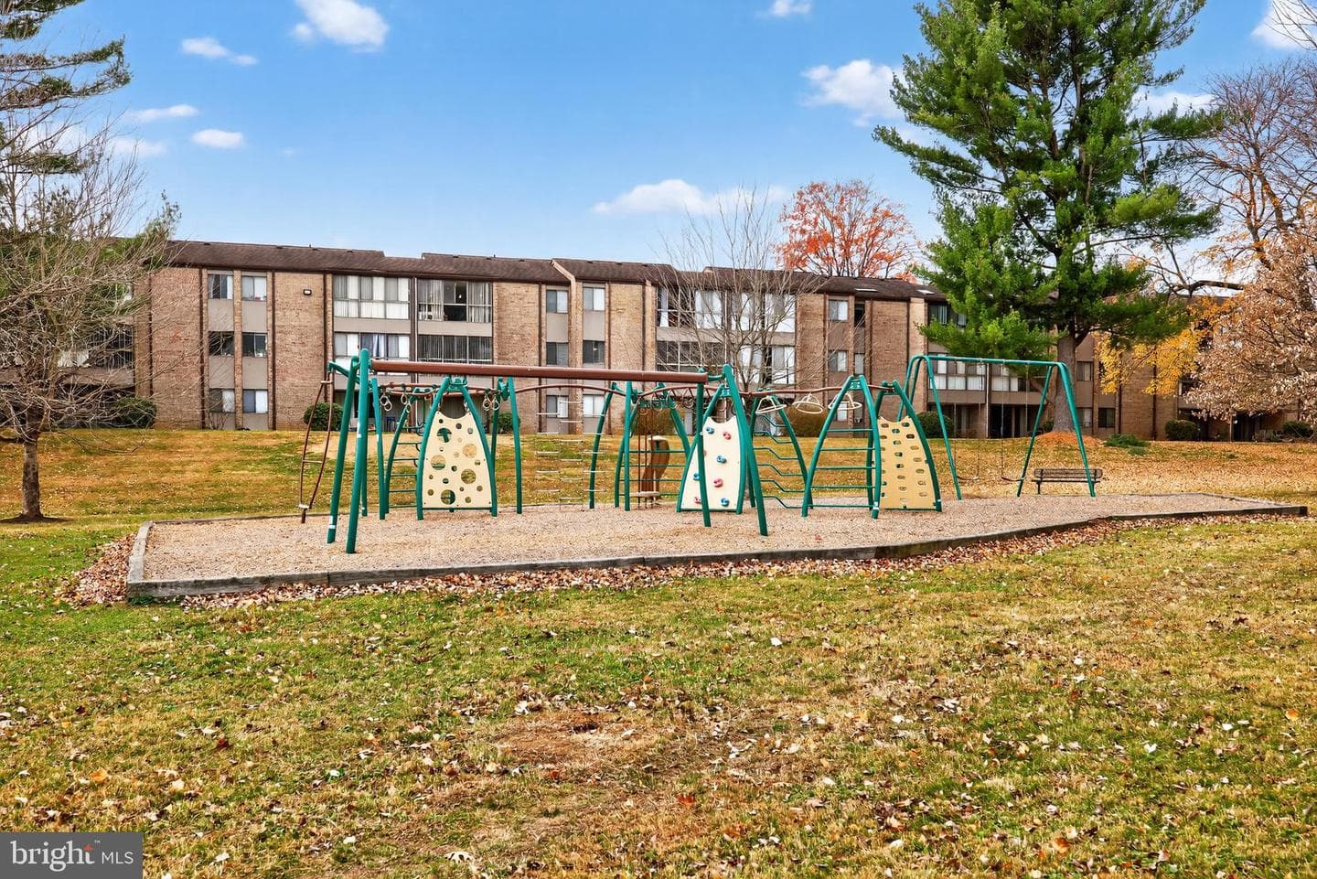 9961 Lake Landing Road photo 36