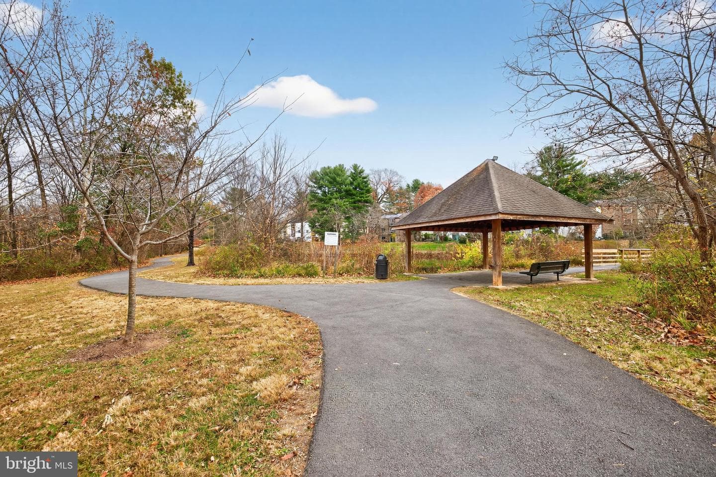 9961 Lake Landing Road photo 40