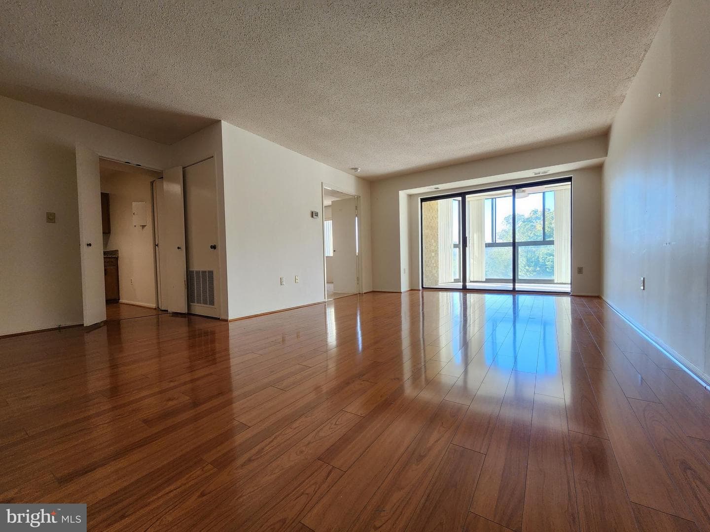 15100 Interlachen Drive #4-701 photo 6
