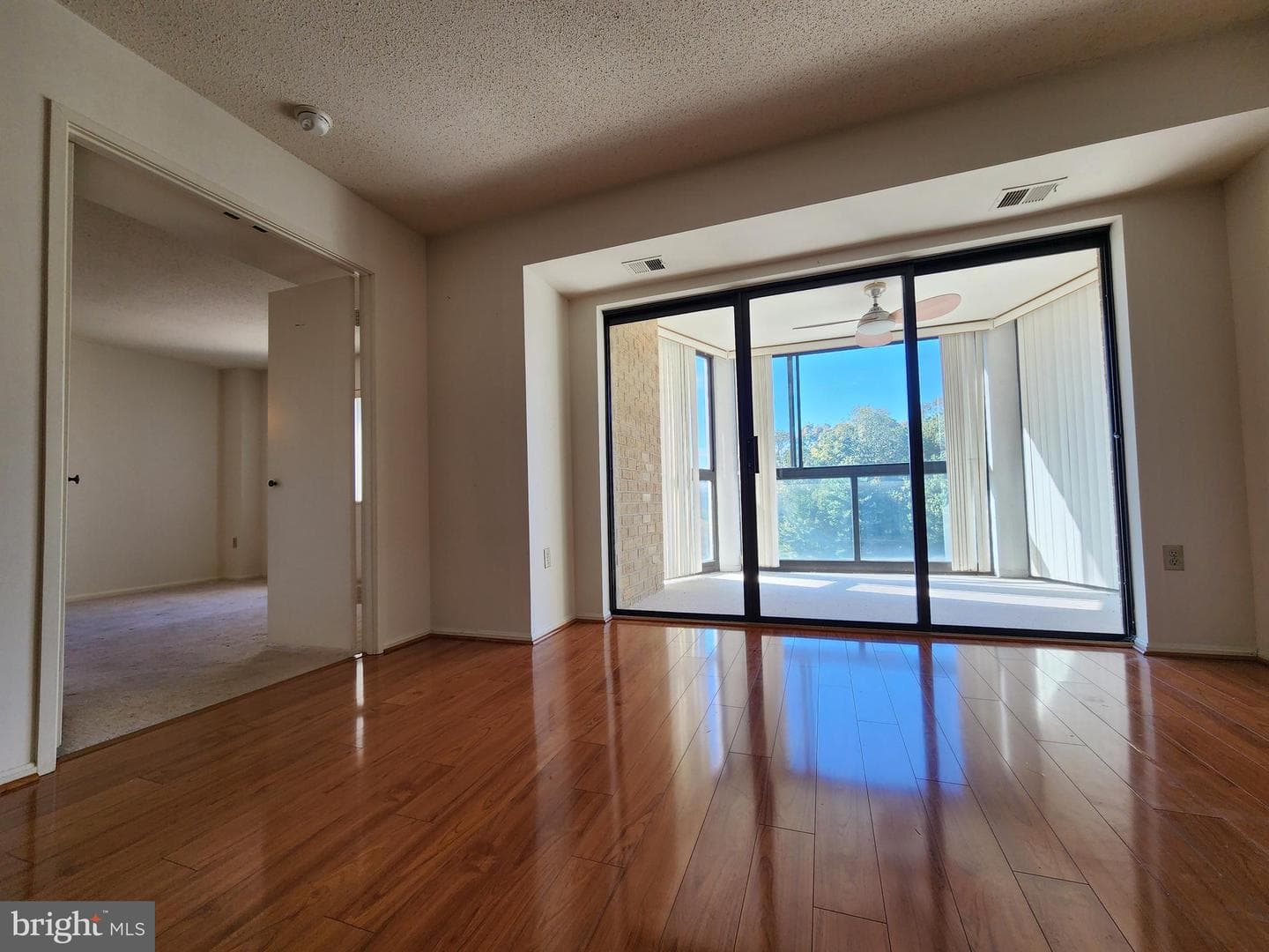 15100 Interlachen Drive #4-701 photo 8